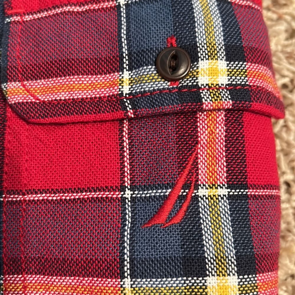 Nautica- Men’s Button Down Shirt- Size M - Picture 2 of 3